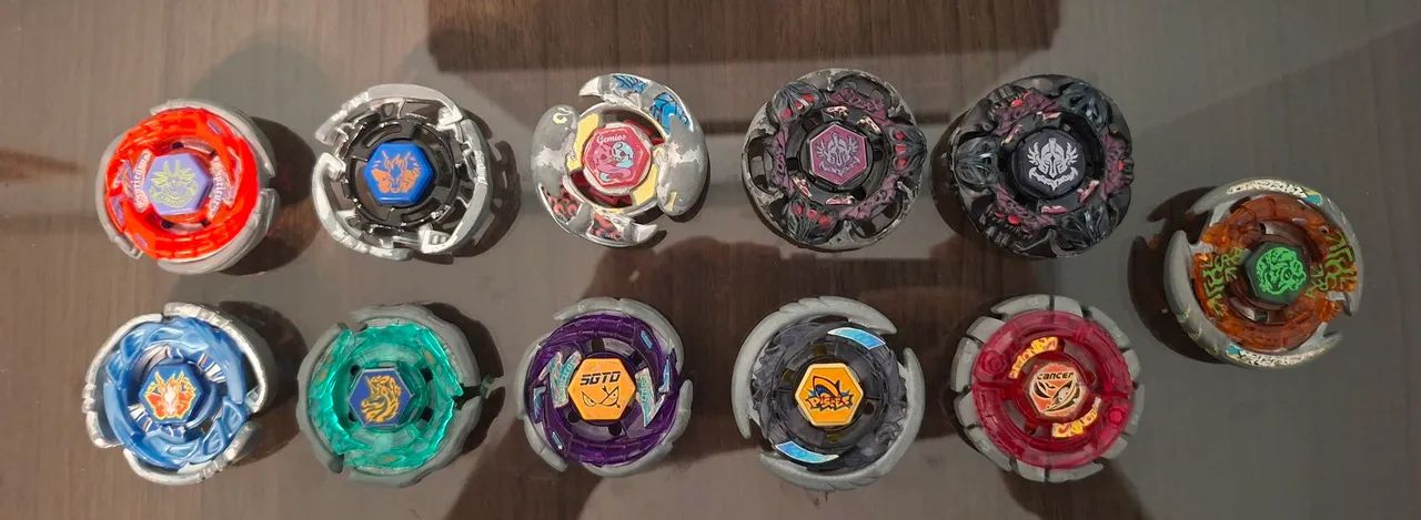 Lote Beyblades - Foto 3