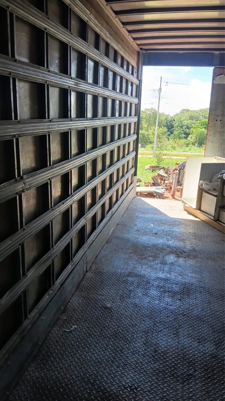 Vende-se baú para caminhão  - Foto 9