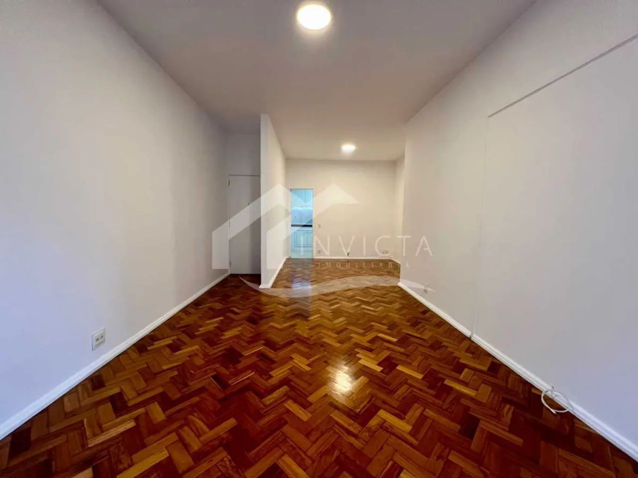 3 QUARTOS COM VAGA NO POSTO 5 - COPACABANA - Foto 5