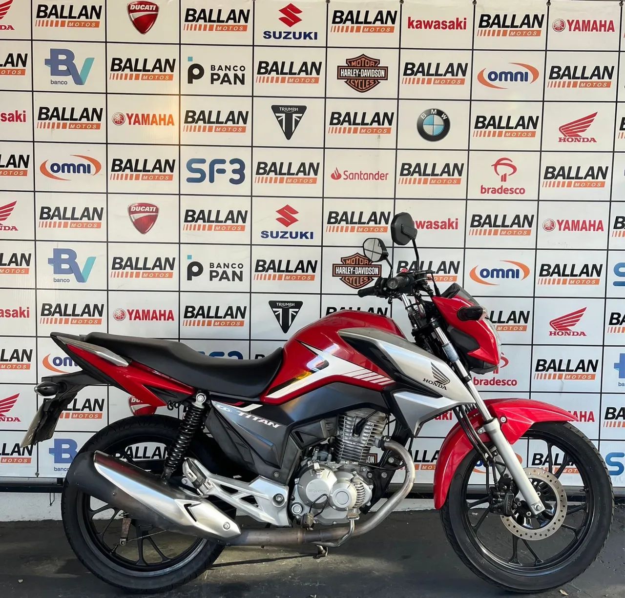 TITAN 160 2018