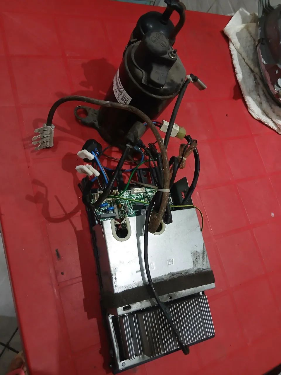 Placa eletrônica e compressor midea - Foto 3