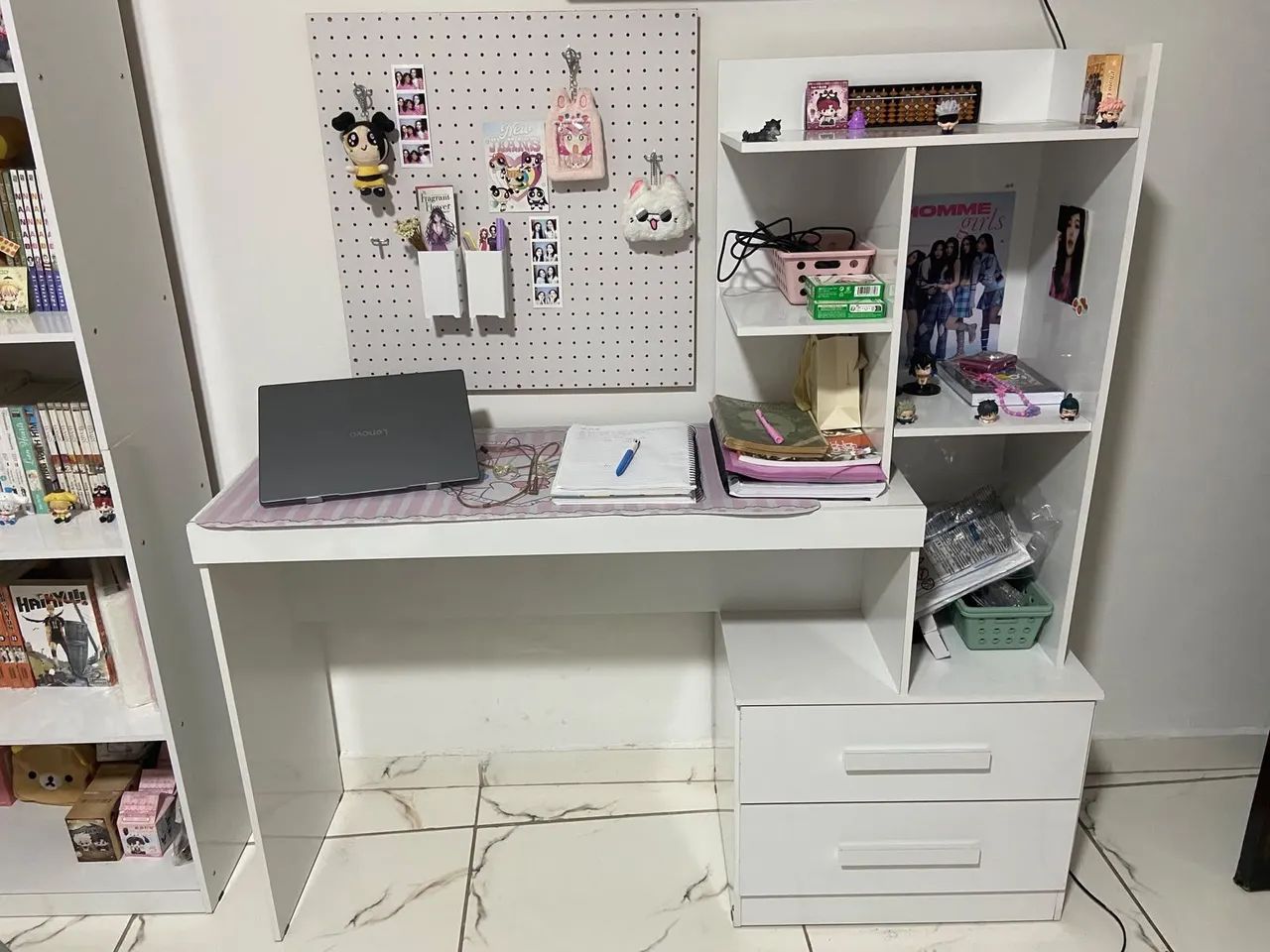 Escrivaninha de estudo 