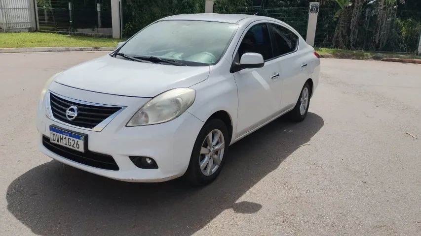Nissan Versa 2014