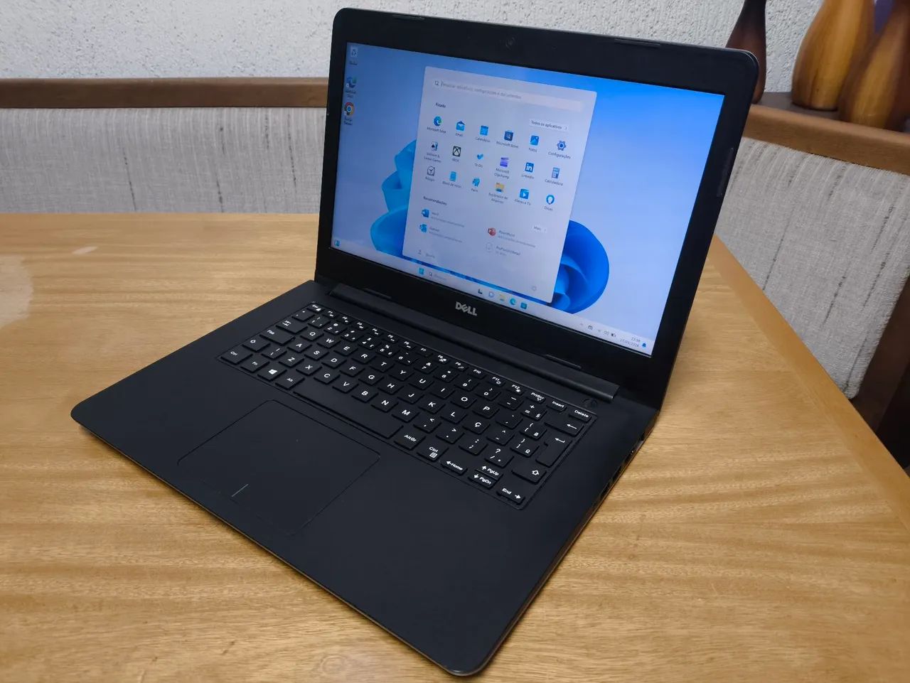 Notebook Dell, core i7, NVIDIA GeForce de 4 GB, SSD, 8 de RAM, Windows 11 - Foto 2
