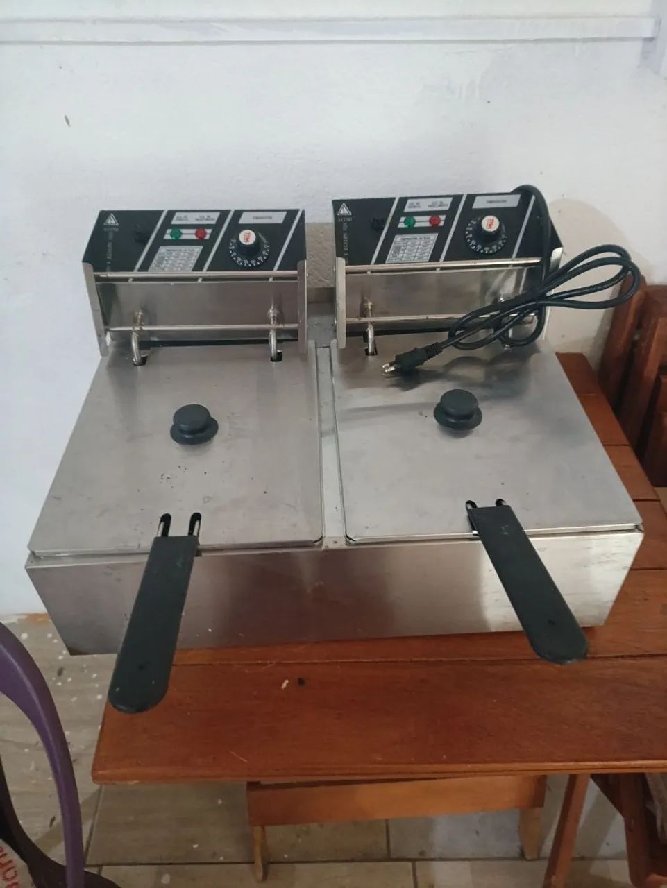 Fritadeira elétrica,  nunca usada - Foto 3