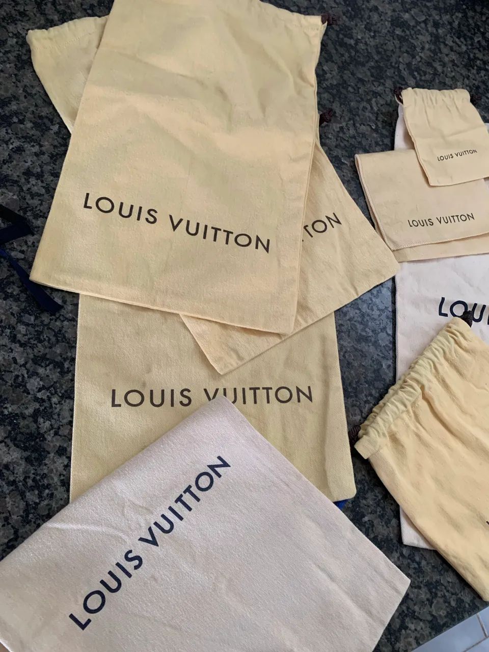 Dust bag 