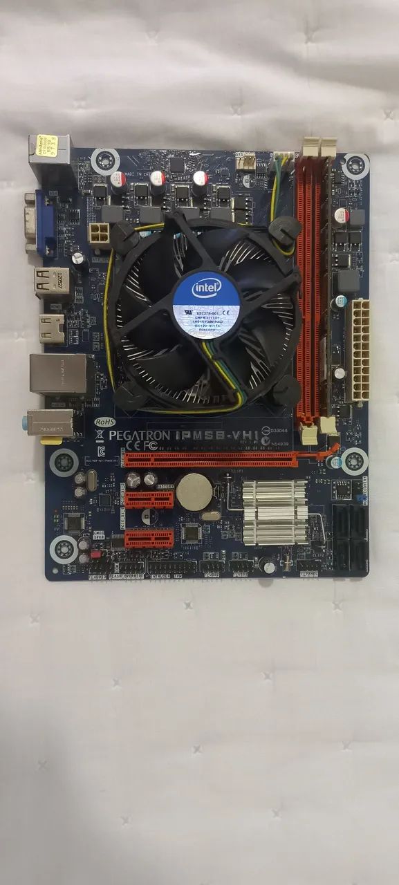 Plca mãe pegatron ipmsb vh1, processador Intel i 5 e memória ram Kingston ddr3 8gb