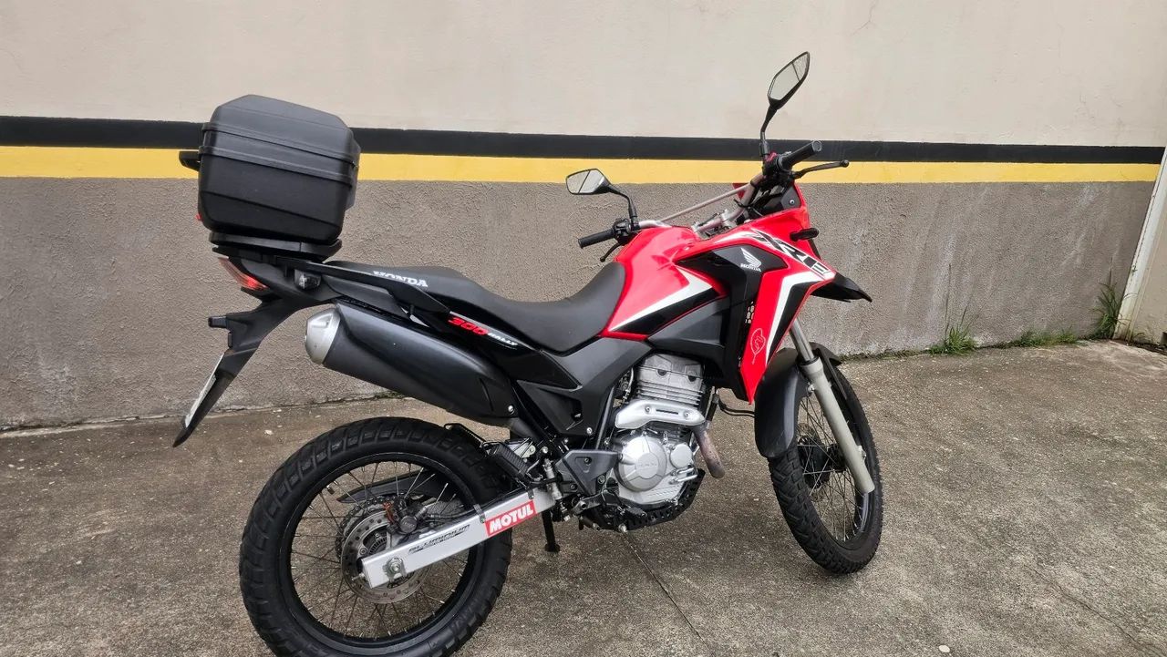 XRE 300
