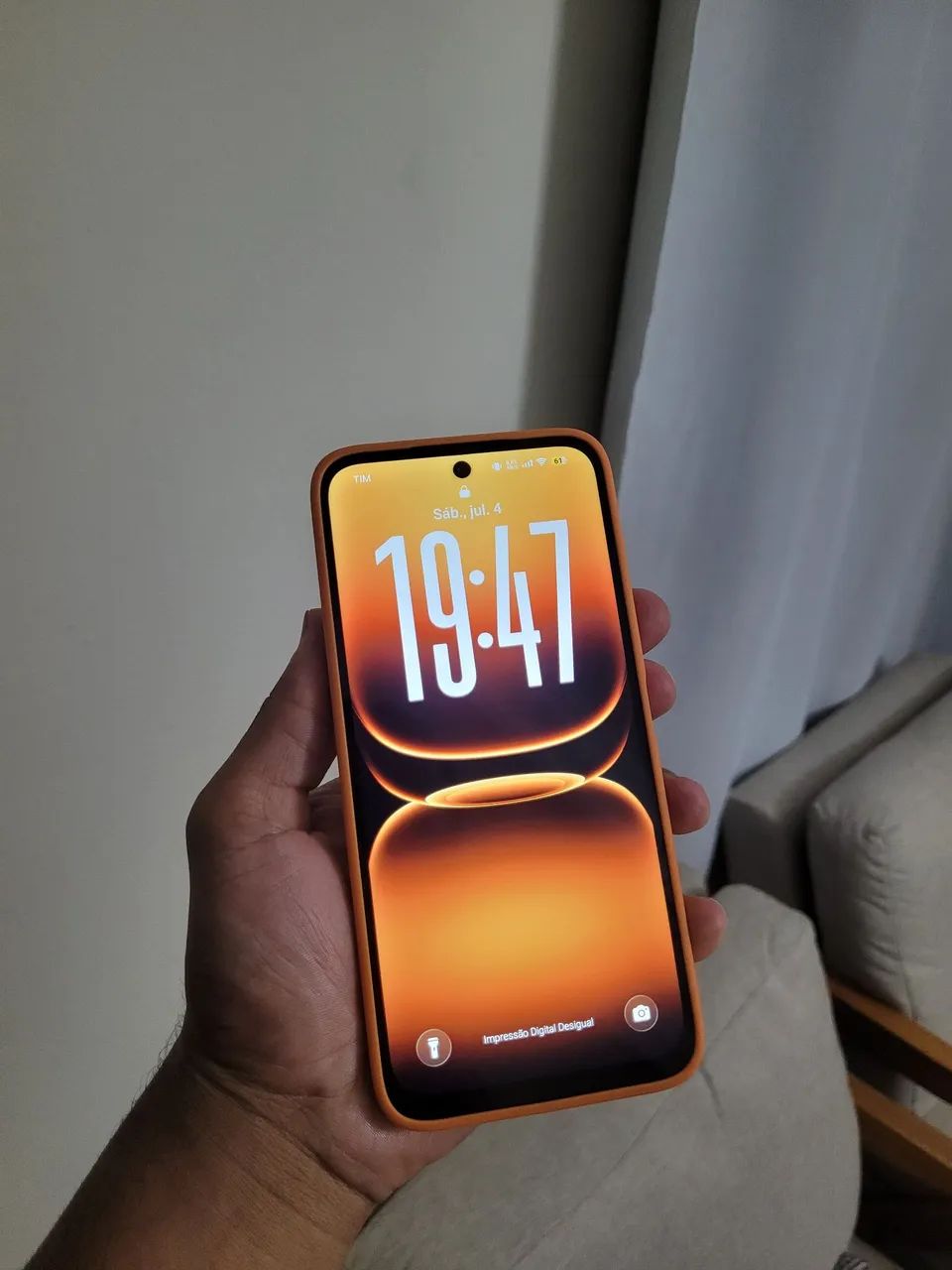 Celular novo na caixa 