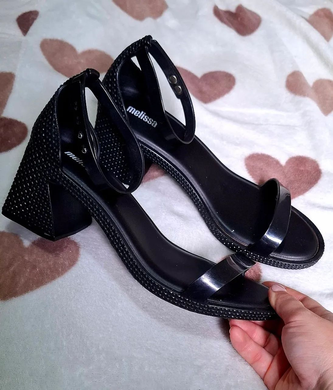 Melissa Lux heel em perfeito estado 