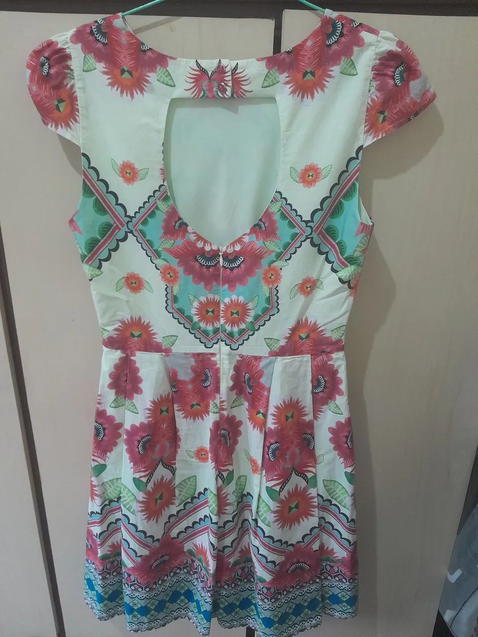 Vestidos semi novos  - Foto 2