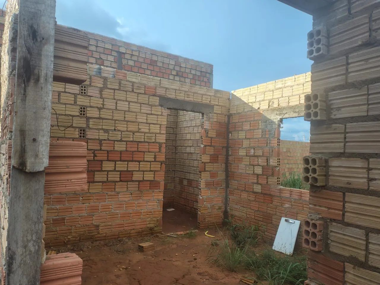 VENDE-SE TERRENO NO CABURAÍ 65.000