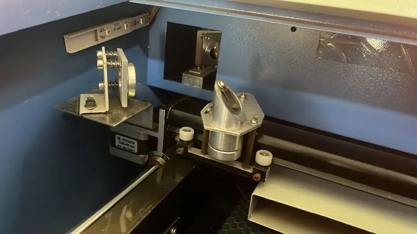 Máquina de corte a Laser de CO2 40w fechada - Foto 4