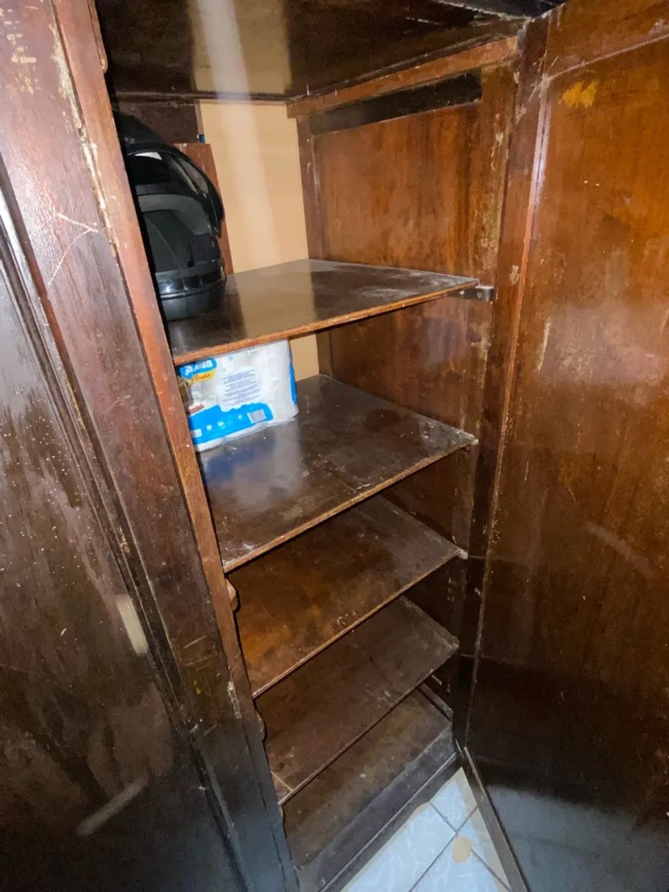 Guarda roupa antigo - Foto 3