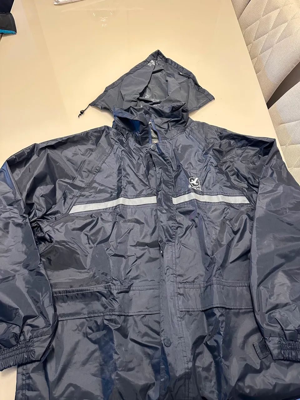 Conjunto de capa de chuva com forro duplo e faixas refletivas tamanho XL