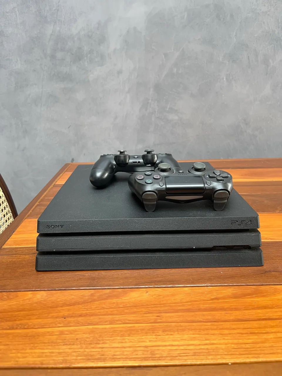 PS4 Pro - Único Dono | Excelente Estado - Foto 3