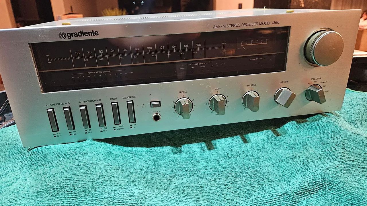 Receiver Gradiente Model 1360 Vintage - Funcionando - Foto 5