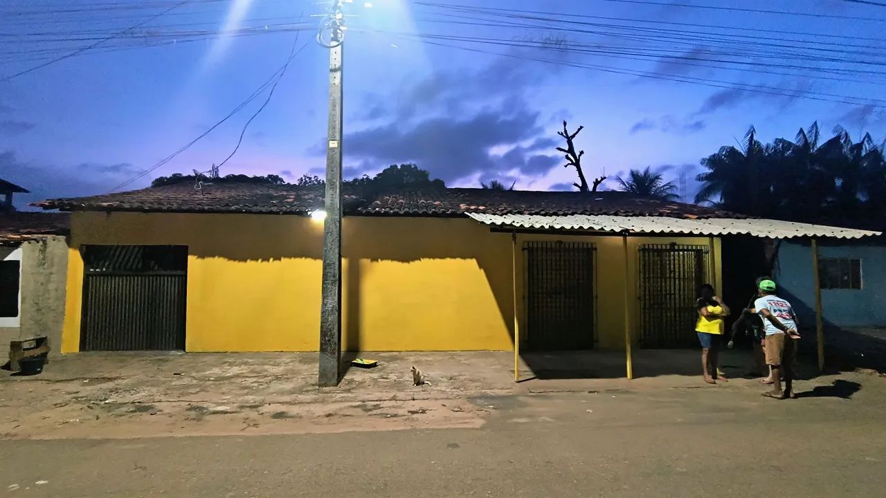 Casa e ponto comercial a venda