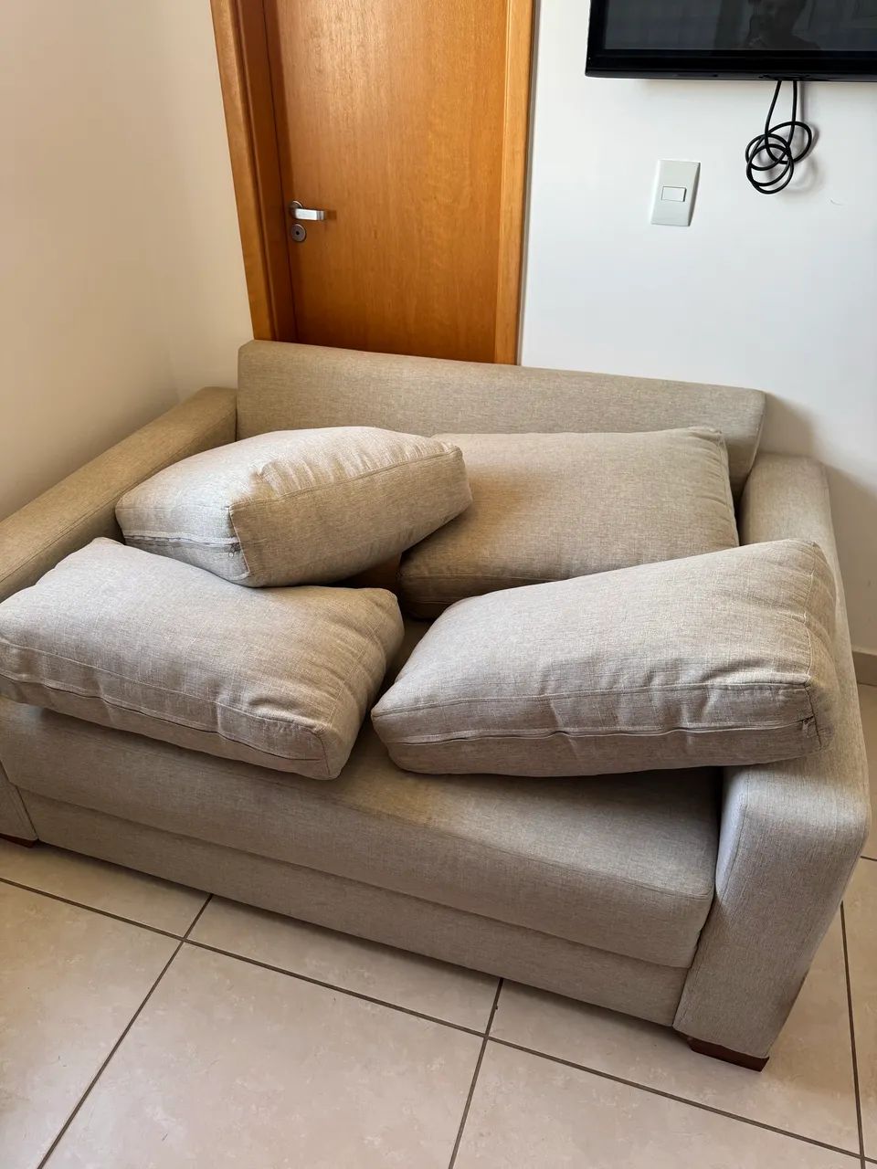 Sofá 2 lugares no linho cru  - Foto 5