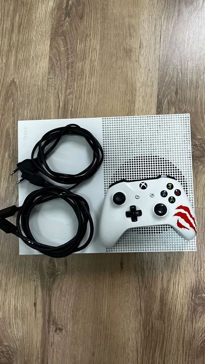Xbox One S 500GB + Controle + Cabos - Completo e Funcionando