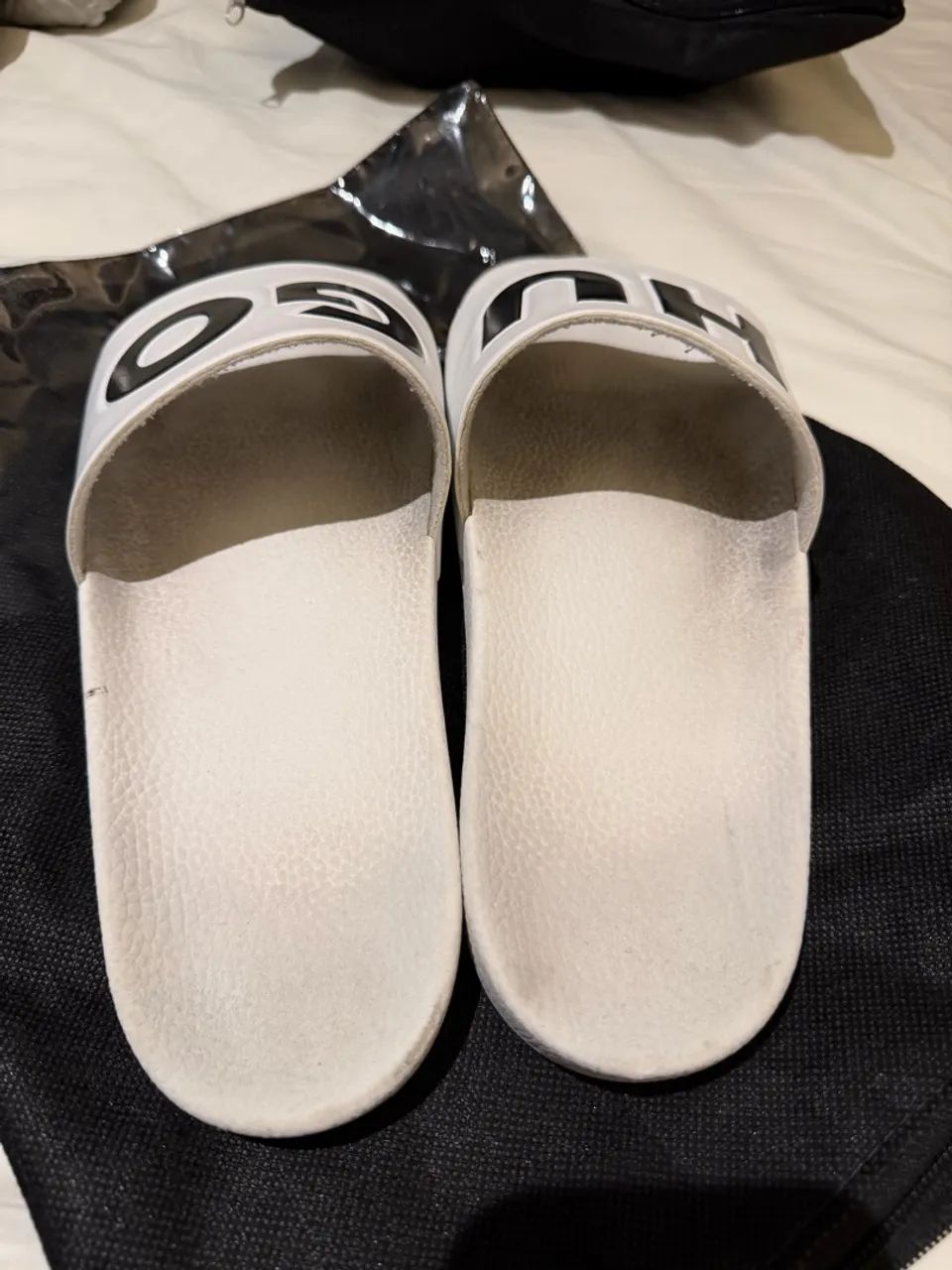 Chinelo Slide HUGO Original Branco e Preto - Tam. 42 - Foto 2