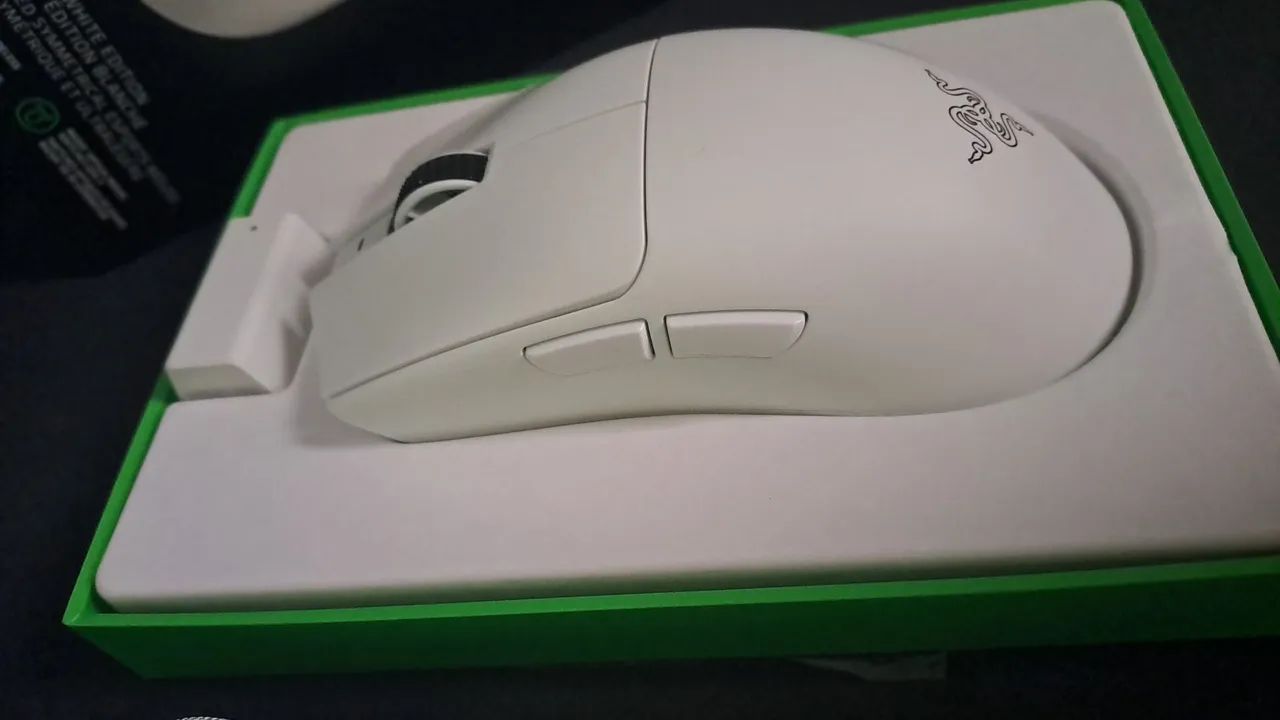Mouse Razer Viper V3 Pro Branco Zerado  - Foto 2