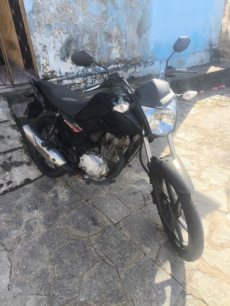 Leia o anúncio  - Foto 2