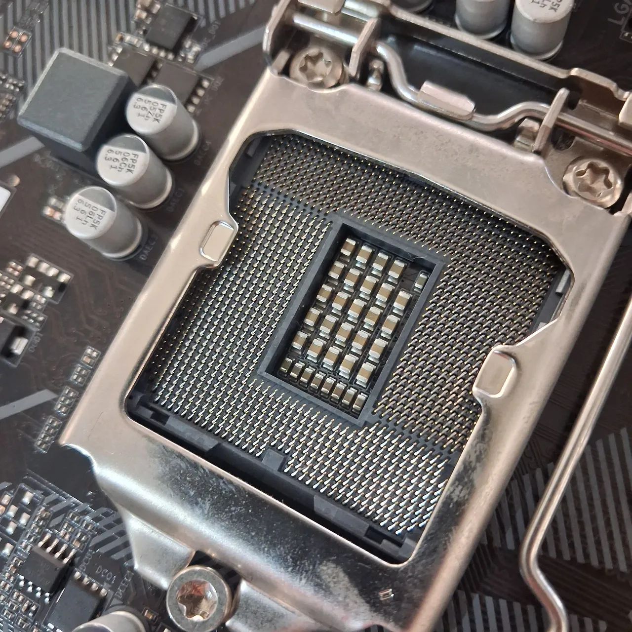 Placa mãe h410mh socket lga1200 funcionando perfeitamente - Foto 5