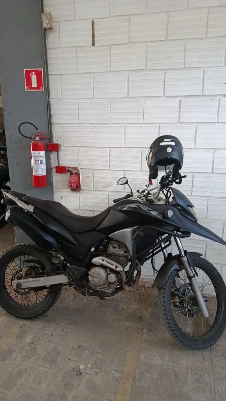 XRE 300 2016 PRETA