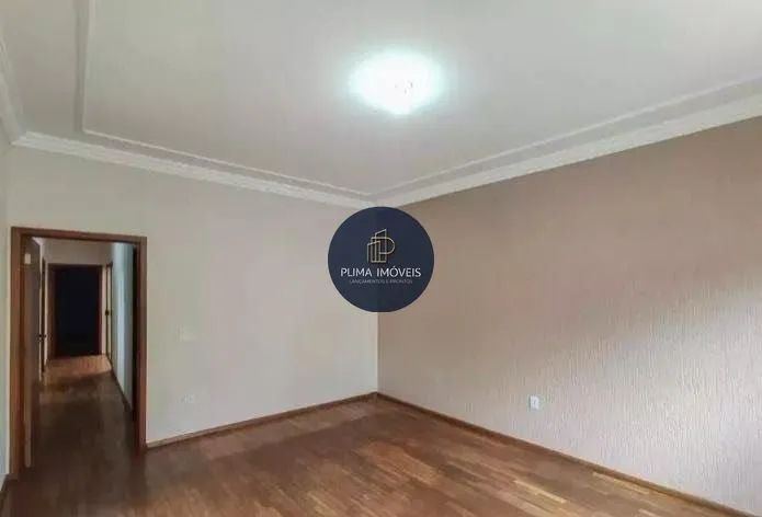 Excelente Oportunidade! Casa Térrea, Espaçosa, Pronta para Morar. - Foto 4