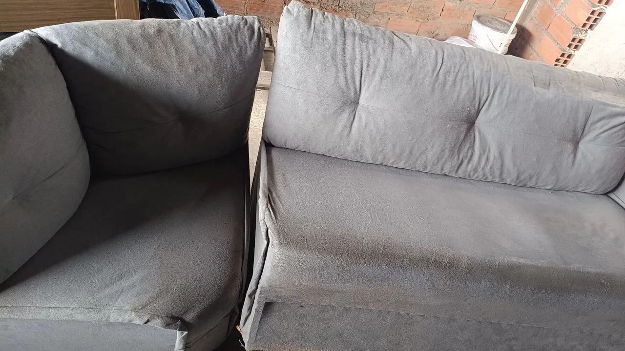 Vende- se 2 lugares e cantinho de parede  R$ 200,00 ótimo estado - Foto 3