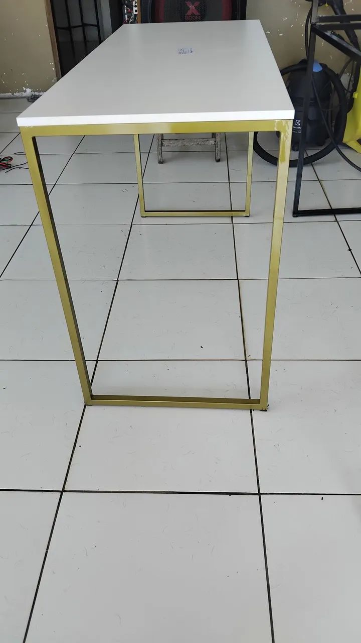 Mesa na cor branco e preto  - Foto 5