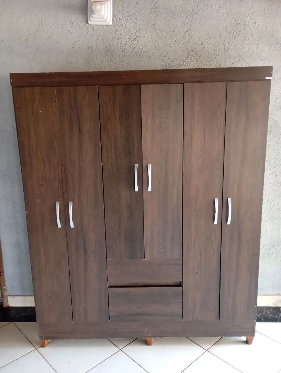 Guarda-roupa 6 portas - Foto 2