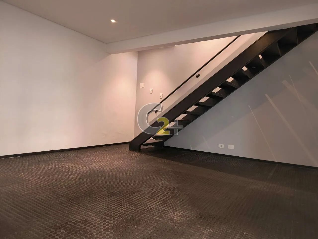 Comercial para locação em Higienópolis com Escritórios com 2 sala 1 ampla 2 banheiros e 1  - Foto 2
