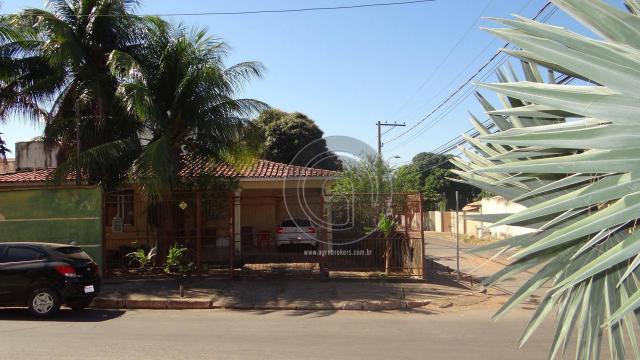 Casa de esquina no jd petrópolis