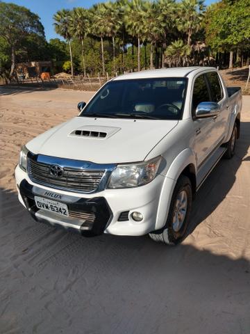 Hilux SRV automática 2014 - Foto 16
