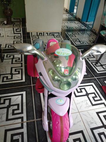 Triciclo Elétrico