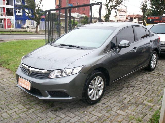 Honda Civic LXS 1.8 Automático Flex