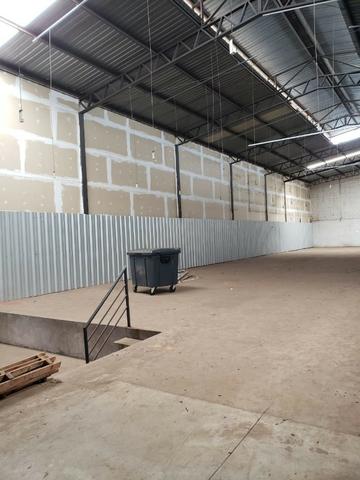 Alugo Galpão com área total de 1.200,00 m2, St. Vila Rosa na Av. Rio Verde - Foto 18