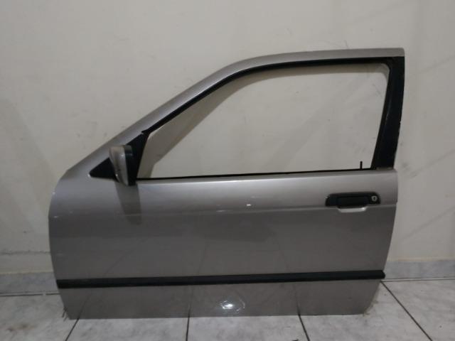 Porta dianteira esquerda BMW série 3 92 a 98