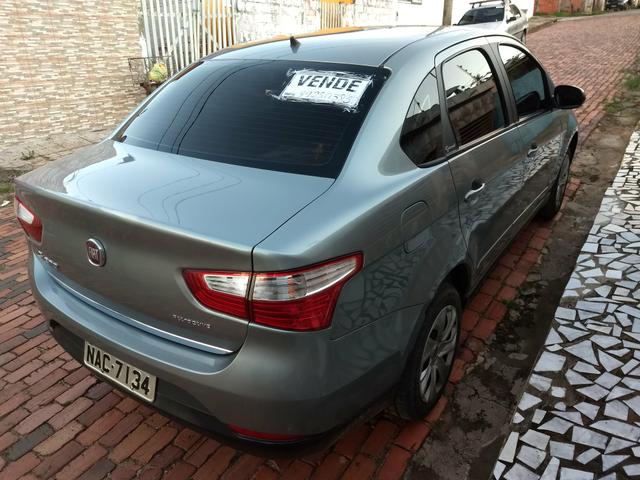 Vendo Gran Siena Attractive 1.4 2014 - Foto 4