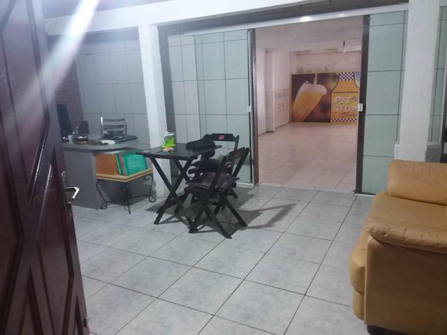 Depósito com escritório, cozinha, garagem e banheiro - Foto 13