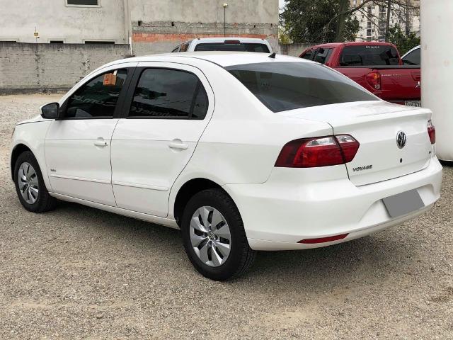 Volkswagen Voyage 1.6 Flex - Foto 4