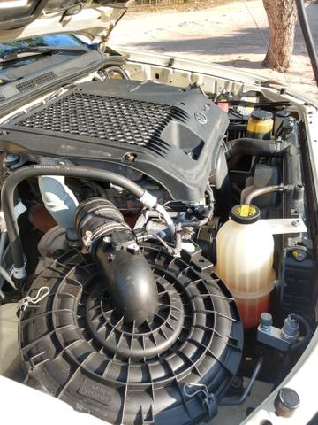Hilux SRV automática 2014 - Foto 14