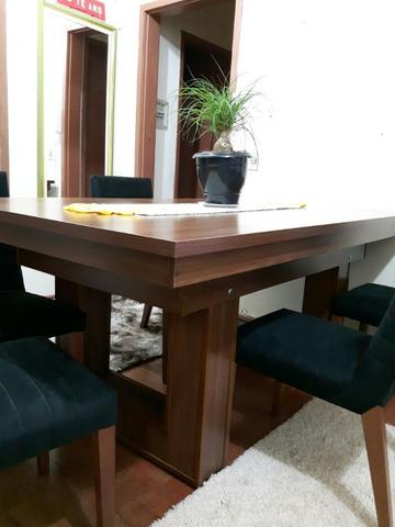 Mesa de Bilhar e Sinuca com Jantar