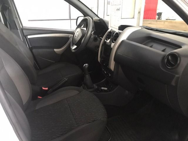 Duster Oroch 1.6 Manual 2018/2018 - Foto 16