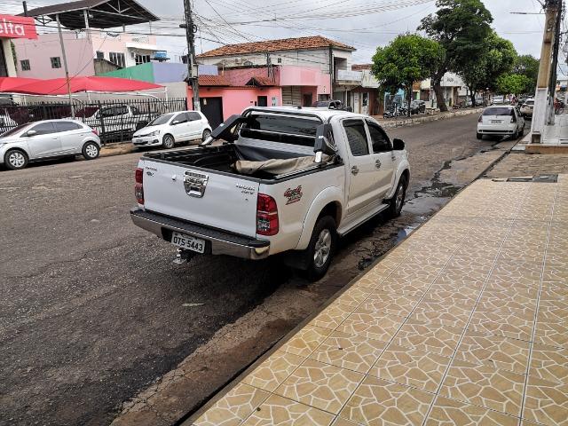 Hilux Srv 3.0 Turbo diesel 4x4 Top 2014 - Foto 4