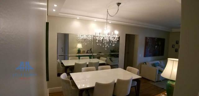 LINDO APARTAMENTO, LOCALIZADO NO CENTRO, PROX. AO SHOPPING BEIRAMAR, 2 DORMITÓRIOS (1 SUÍT