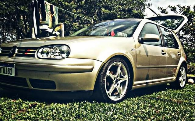 Golf Sr 2001