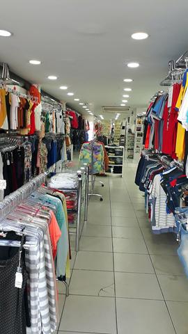 Vendo Loja de roupas Masc. e Fem. calçados e acessorios completa - Foto 6